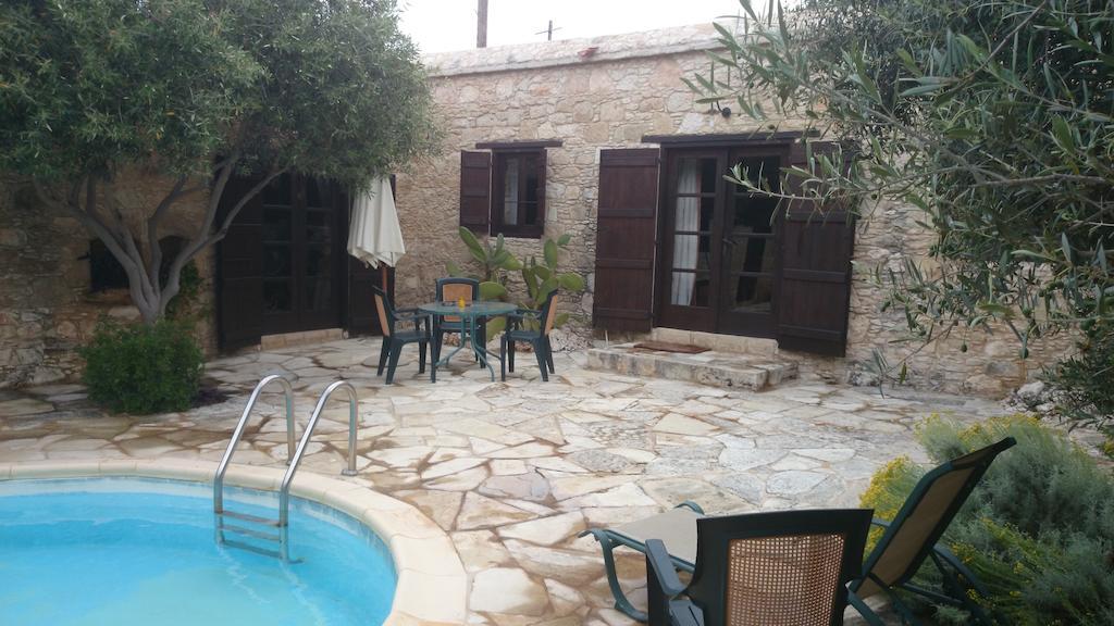 Kipseli Cottage Polis Екстер'єр фото